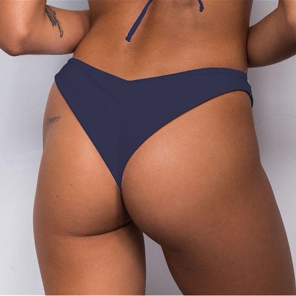 Wicked Weasel 2533 Lined Scrunch Bikini Bottom, color Blue size Medium - Picture 2 of 5